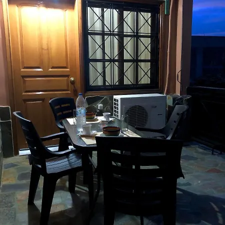 Eleni's House Апартаменты *