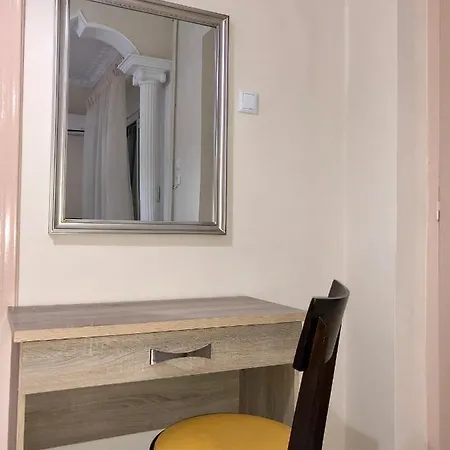 Eleni's House Апартаменты *